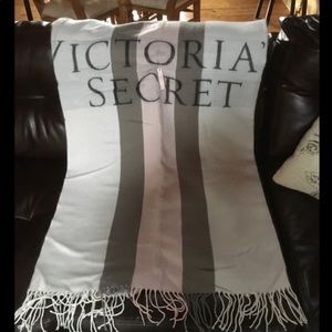 (SOLD) VS fringe blanket